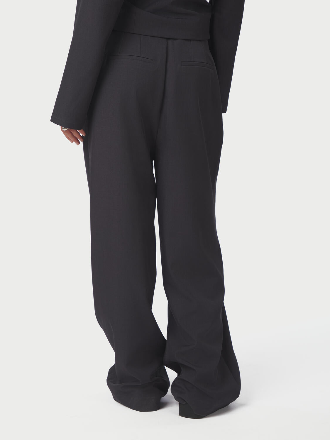 Zalka Eyelet bukser - mørkegrå